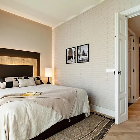 Nubian - 2 Bedrooms In Eixample Dreta Barcelona